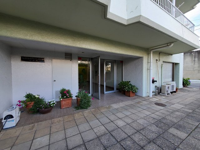 習志野市津田沼２丁目の賃貸マンションのエントランス