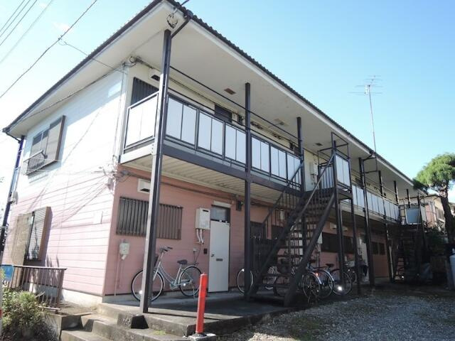 川崎市多摩区菅馬場１丁目のアパートの外観