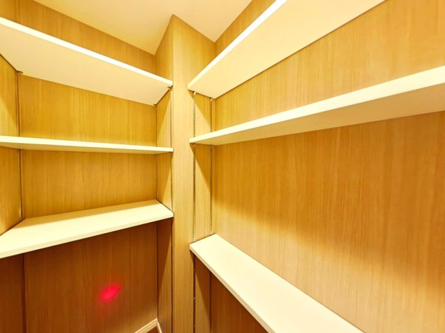 アウルステージ問屋町の収納|ライフスタイルに合わせて使える多目的収納空間です。