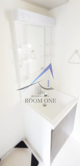 ＬＥ　ＳＯＬＥＡＬの洗面所|洗面台です。