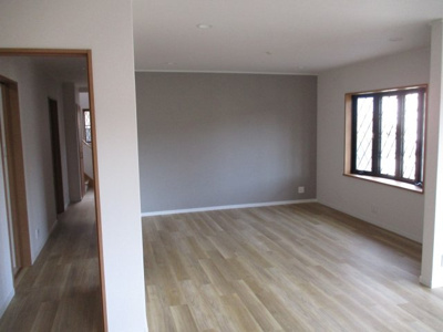 【居間・リビング】 | 山手三丁目22番15号（B-12）