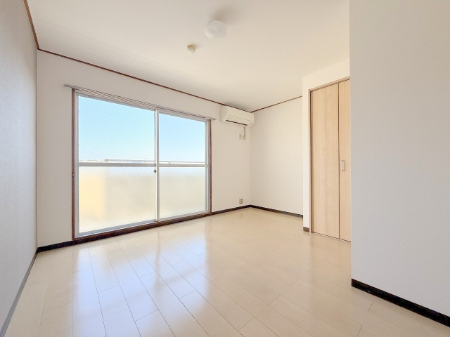 メルポート出汐の居間・リビング