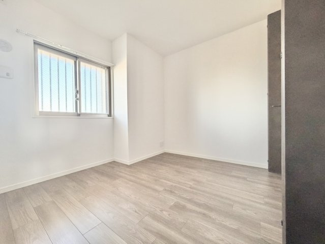 アルファステイツ久居駅の洋室