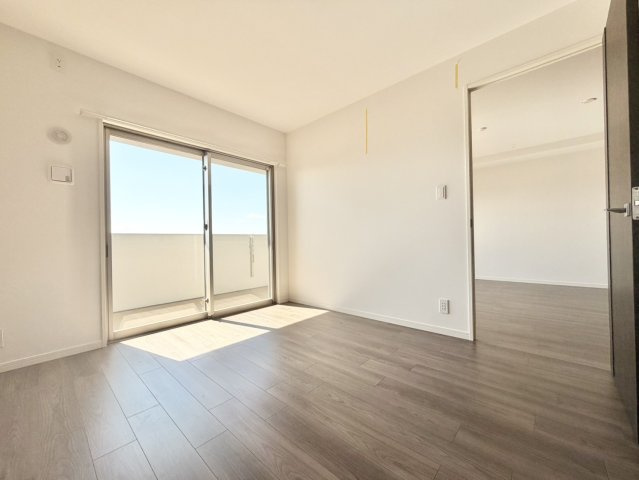 アルファステイツ久居駅の玄関