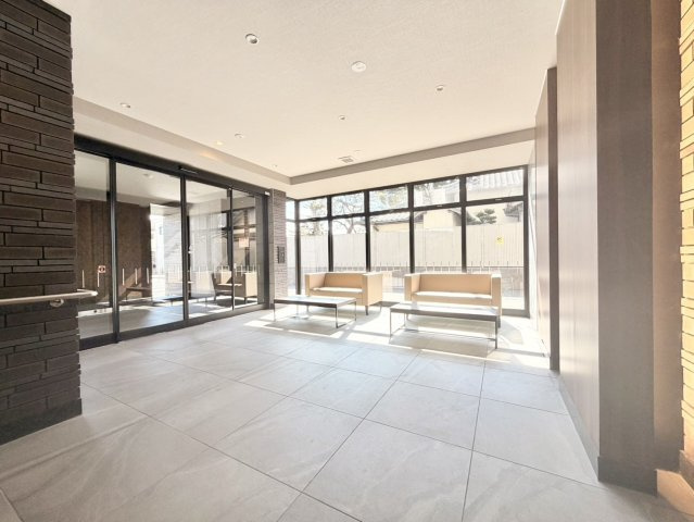 アルファステイツ久居駅のエントランス