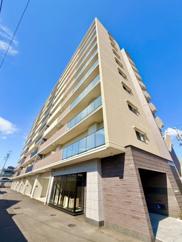 アルファステイツ久居駅のロビー