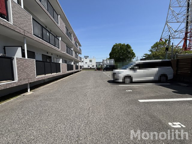 サンモール中井の駐車場