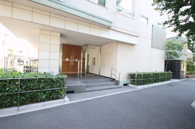 【エントランス】