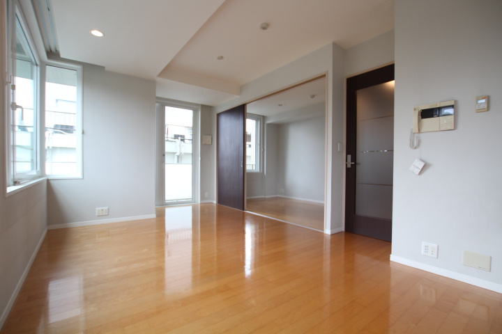 【居間・リビング】