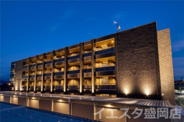 ヒルズレジデンシャルS13の外観