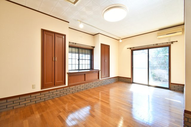 白岡市篠津の洋室|洋室①：