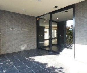 フレンシア田端南のエントランス