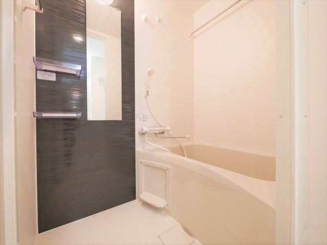 大阪市淀川区木川西１丁目の賃貸マンションの浴室