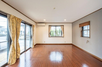 【居間・リビング】 | ステージ橋本　雅