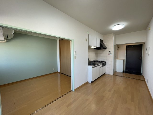 【居間・リビング】