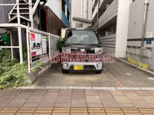 グランドシャトー花畑T・Sの駐車場|駐車場に車を止められます
