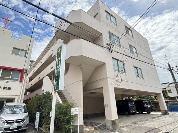 ハイツ江戸のエントランス