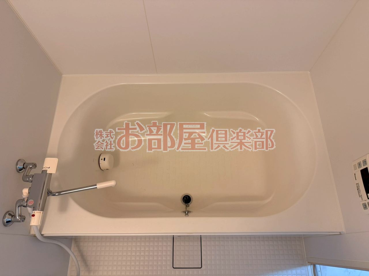グランドシャトー花畑T・Sの浴室|落ち着いた空間のお風呂です