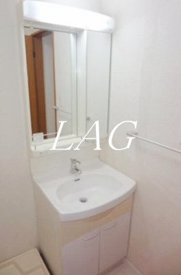 【洗面所】 | メゾンドール | 独立洗面台になります。