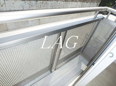 【バルコニー】 | ブルー・イン・スカイ・シティ | バルコニーです。