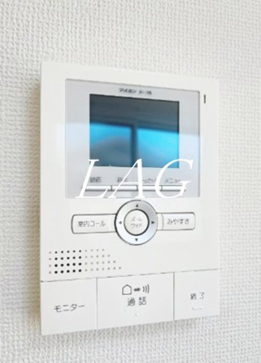 【セキュリティ】 | ブルー・イン・スカイ・シティ | モニター付きインターホンです。