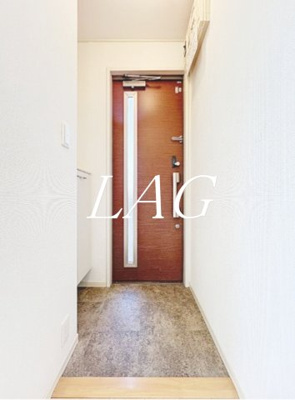 【玄関】 | ブルー・イン・スカイ・シティ | 玄関です。