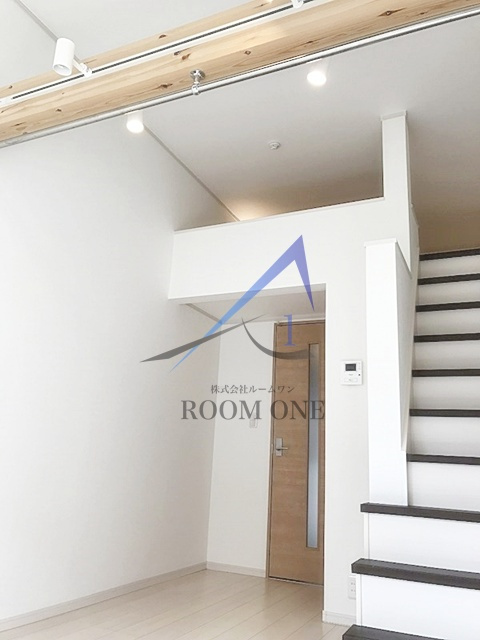 ハーミットクラブハウス東白楽の居間・リビング|洋室のお部屋です。