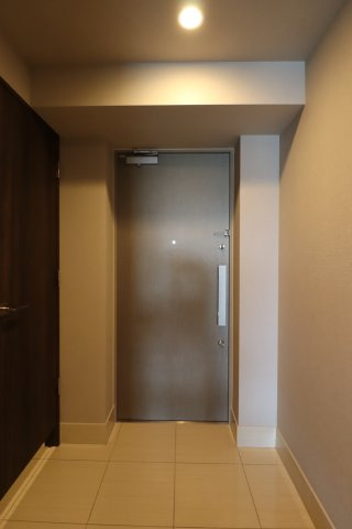 GENOVIA赤羽の玄関