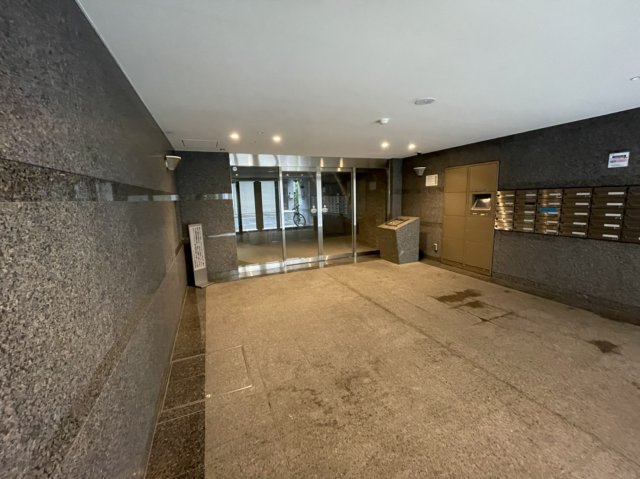 【エントランス】