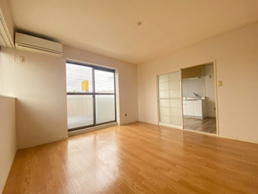 【居間・リビング】