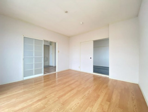 【居間・リビング】