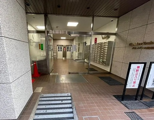 ミッツ・メロディアのエントランス