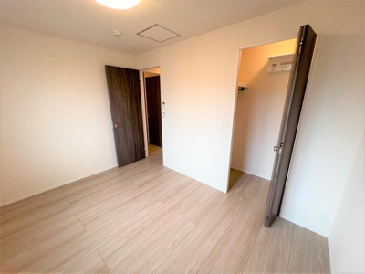 【内装】 | ムーンボウ