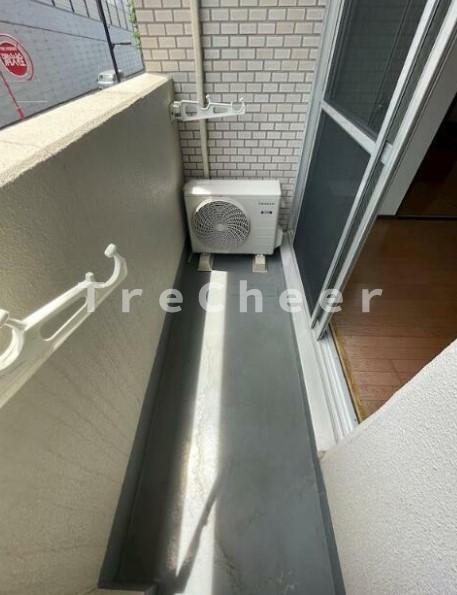 ヴィレッジ高松のバルコニー