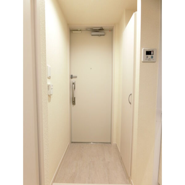 リブリ・オズヴィークの玄関