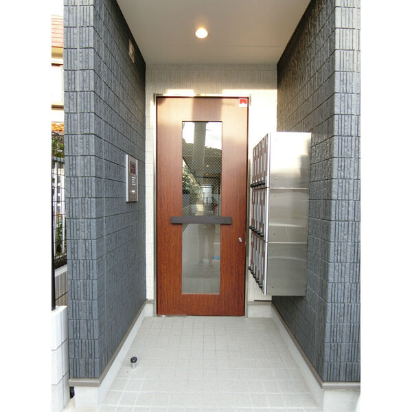 リブリ・オズヴィークのエントランス