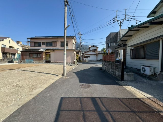 【前面道路含む現地写真】の画像