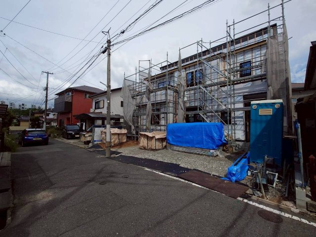 【前面道路含む現地写真】の画像