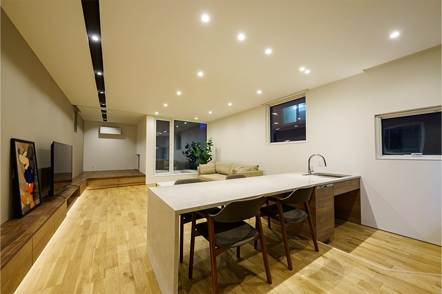 南郷通5丁目北の居間・リビング