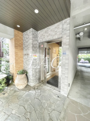 【エントランス】 | ｃｏｍｏｄｏ | エントランスです。