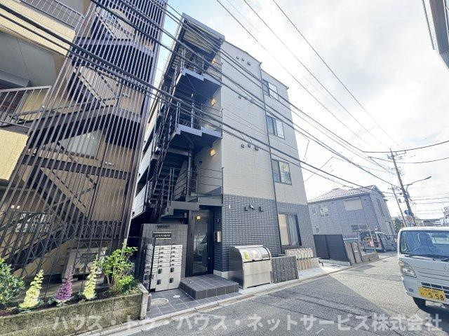 エクセラン松戸Ⅱのエントランス