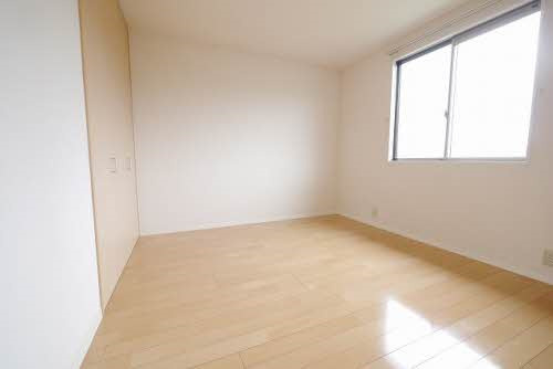 サンモールの洋室