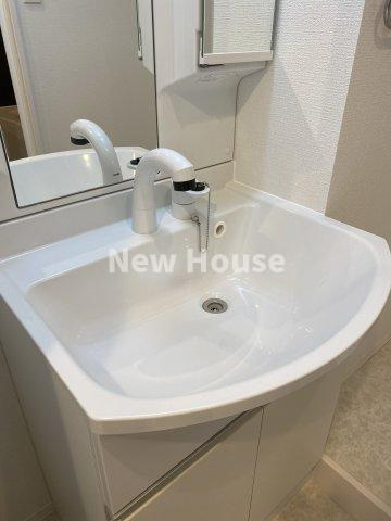 レピュア小石川レジデンスの独立洗面台