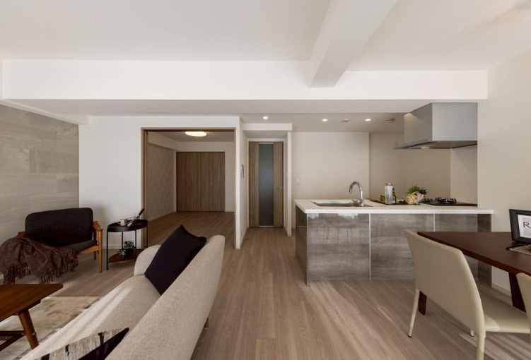 ステイツ岡本・甲南山手の居間・リビング|ＬＤＫ約18.8帖あり