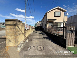 【前面道路含む現地写真】