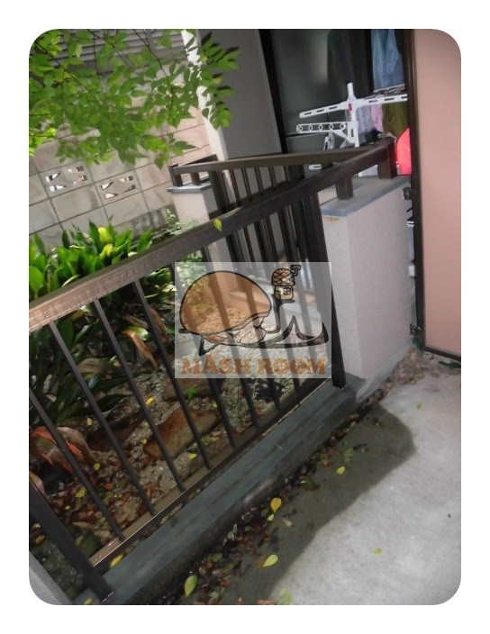 楢木マンションのバルコニー