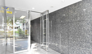 【エントランス】