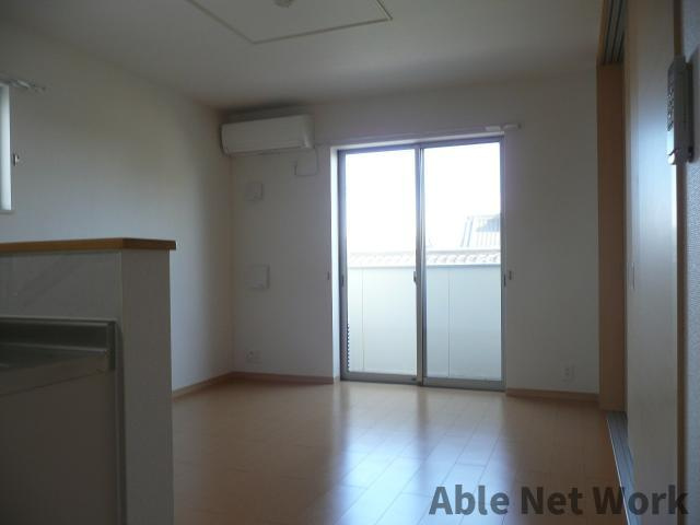 シャルムメゾンの居間・リビング|10.7帖のLDK