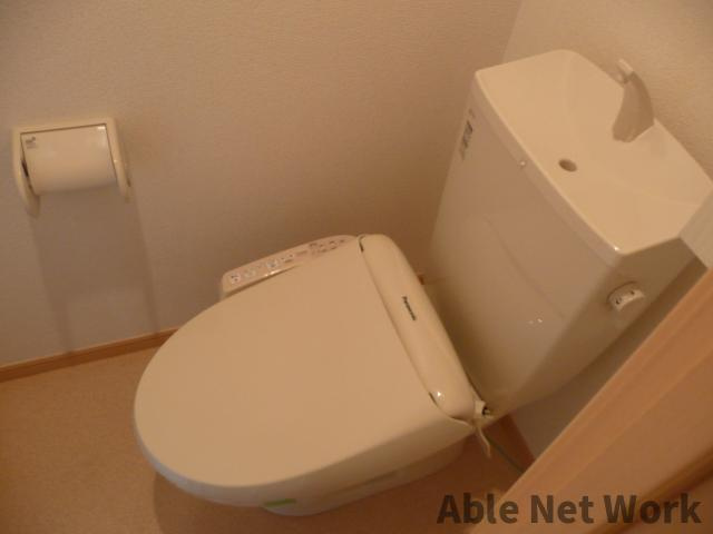 シャルムメゾンのトイレ|温水洗浄暖房便座付き