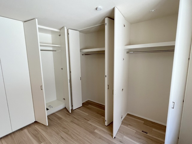 レーヌ　メゾンの収納